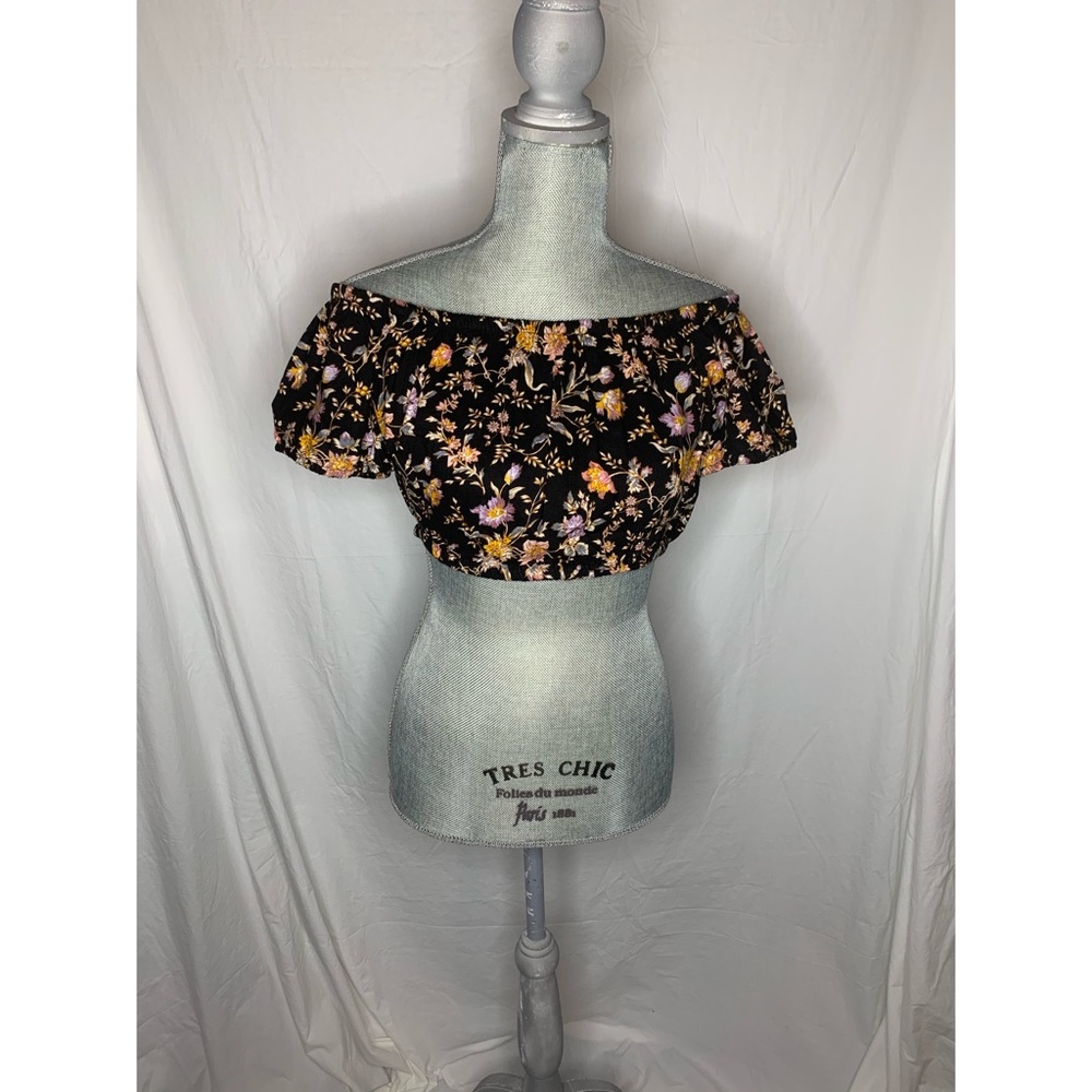 American Eagle Crop Top